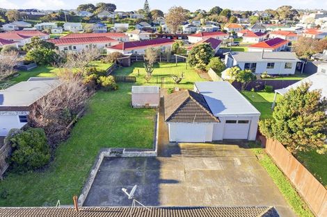 Photo of property in 44 Gonville Avenue, Gonville, Whanganui, 4501