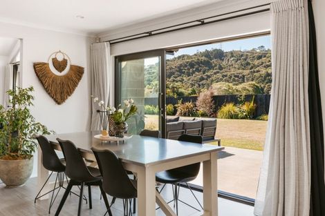 Photo of property in 18 Parlane Drive, Huapai, Kumeu, 0810