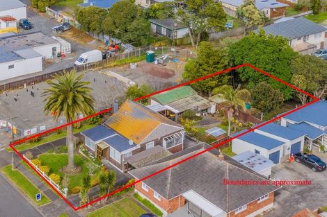 Photo of property in 51 Churchill Avenue, Manurewa, Auckland, 2102