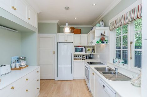 Photo of property in 23 Elmira Avenue, Hokowhitu, Palmerston North, 4410