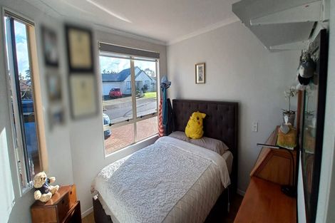 Photo of property in 4 Fernbrook Close, Burswood, Auckland, 2013