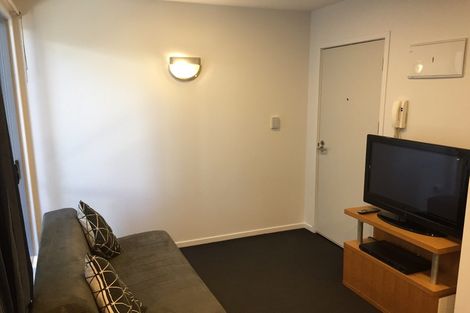 Photo of property in Alpha Apartments, 505/17 Vogel Lane, Auckland Central, Auckland, 1010