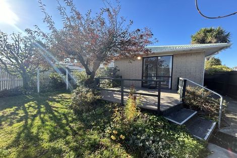 Photo of property in 64 Oriana Crescent, Hornby, Christchurch, 8042