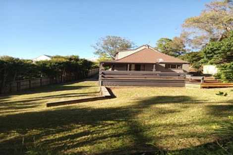 Photo of property in 55 Onewa Road, Northcote, Auckland, 0627