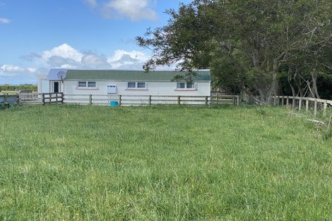 Photo of property in 27 Park Lane, Kaponga, Hawera, 4679