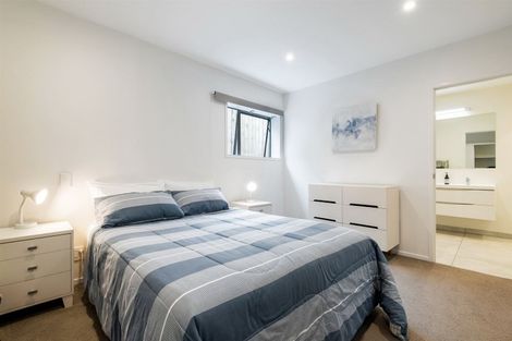 Photo of property in 124 Weatherly Road, Torbay, Auckland, 0630