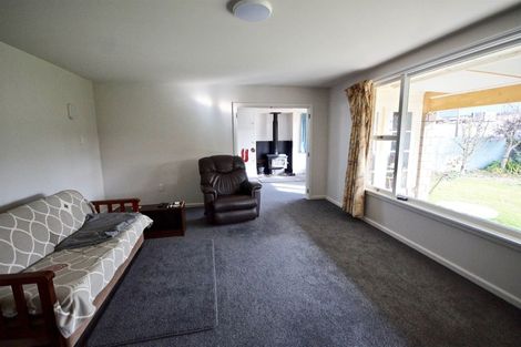 Photo of property in 6 Leslie Street, Waiau, 7332