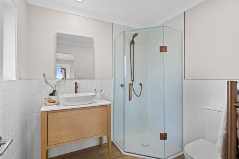 Photo of property in 70 Bay Vista Drive, Red Beach, 0932