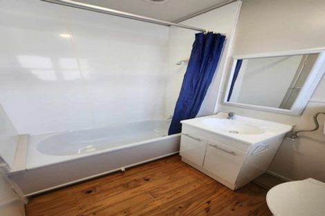 Photo of property in 27b West Coast Road, Glen Eden, Auckland, 0602