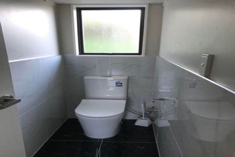 Photo of property in 24 Alidade Place, Massey, Auckland, 0614