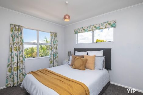 Photo of property in 43 Carluke Street, Paparangi, Wellington, 6037