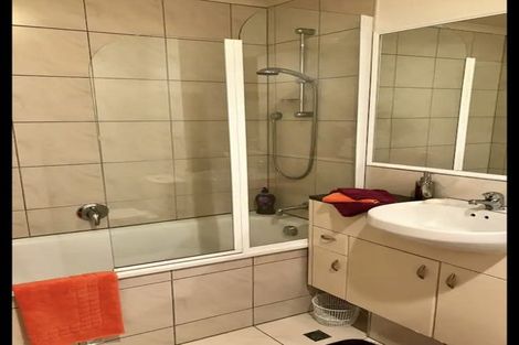 Photo of property in 2c/7-11 Bute Road, Browns Bay, Auckland, 0630