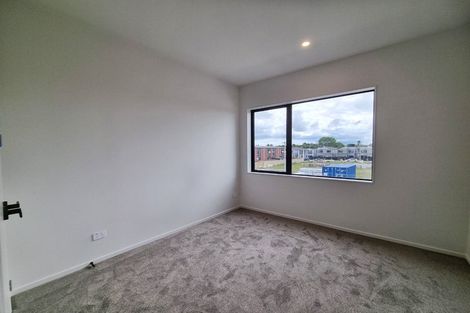 Photo of property in 6 Coast Garden Drive, Hobsonville, Auckland, 0616