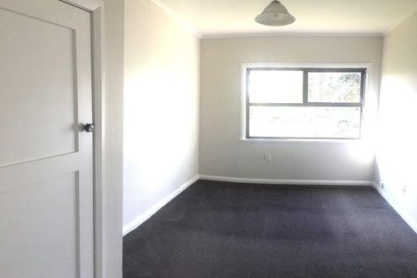 Photo of property in 13 Westwell Road, Belmont, Auckland, 0622