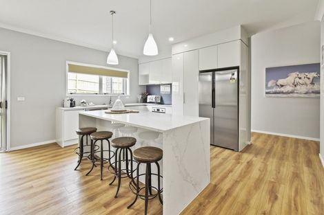 Photo of property in 5 Deol Drive, Pukekohe, 2120