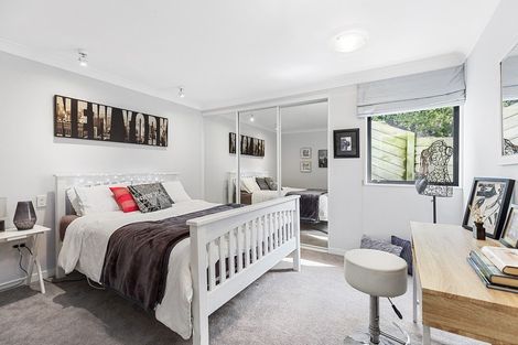 Photo of property in 33 Mitchell Street, Brooklyn, Wellington, 6021