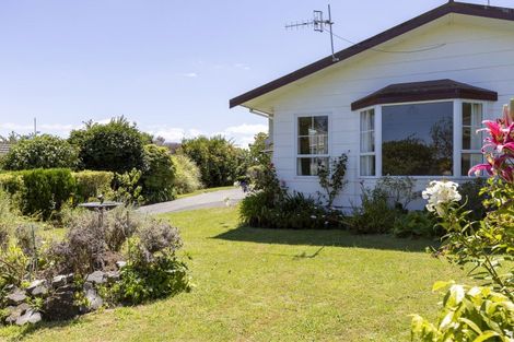 Photo of property in 2/26 Hammersmith Street, Richmond Heights, Taupo, 3330