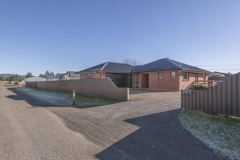 Photo of property in 24 King Street, Coalgate, 7673