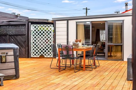 Photo of property in 38 Whanga Crescent, Titahi Bay, Porirua, 5022