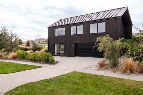 Photo of property in 35 Jacks Point Rise, Jacks Point, Queenstown, 9371