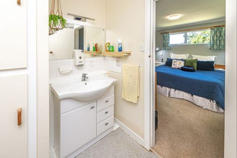 Photo of property in 6 Bristow Street, Saint Johns Hill, Whanganui, 4501