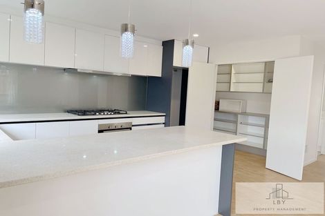 Photo of property in 98 Cardiff Road, Pakuranga, Auckland, 2010