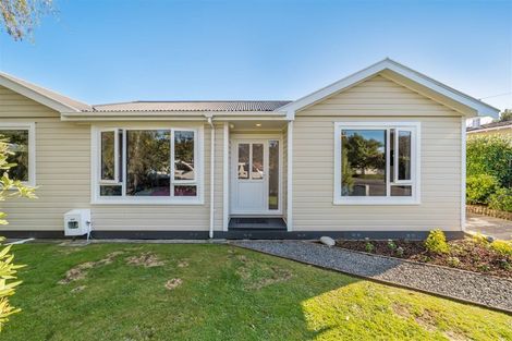 Photo of property in 25 Henry Street, Ebdentown, Upper Hutt, 5018