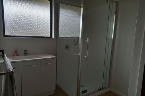 Photo of property in 2/9 Defoe Place, Waltham, Christchurch, 8023