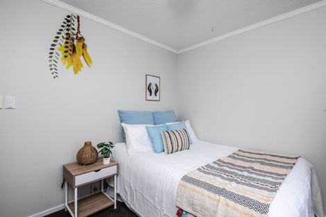 Photo of property in 5 Montserrat Place, Grenada Village, Wellington, 6037