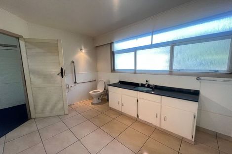 Photo of property in 94 Te Atatu Road, Te Atatu South, Auckland, 0610