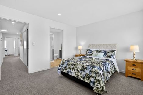 Photo of property in 28 Walter Merton Road, Hobsonville, Auckland, 0616