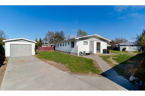 Photo of property in 19 Cass Crescent, Twizel, 7901