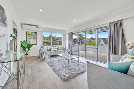 Photo of property in 4 Bacot Place, Howick, Auckland, 2014