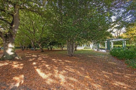 Photo of property in 2/427 Memorial Avenue, Burnside, Christchurch, 8053