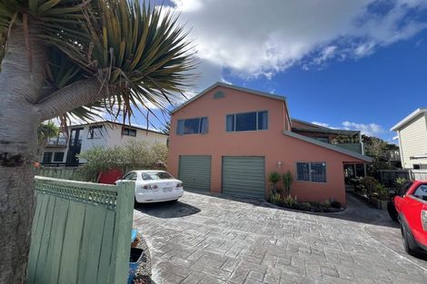 Photo of property in 1361b Whangaparaoa Road, Army Bay, Whangaparaoa, 0930