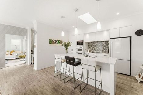Photo of property in 37 Excelsa Place, Papamoa Beach, Papamoa, 3118