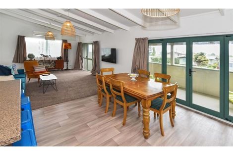 Photo of property in 127 Maunsell Road, Port Waikato, Tuakau, 2695