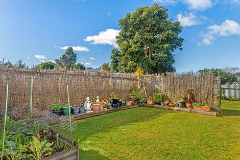 Photo of property in 16 Queens Road, Elgin, Gisborne, 4010