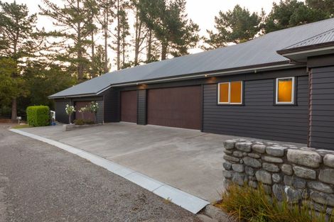 Photo of property in 6 Homestead Lane, Fitzherbert, Palmerston North, 4471