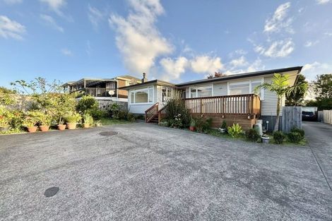 Photo of property in 71 Harrington Road, Henderson, Auckland, 0610