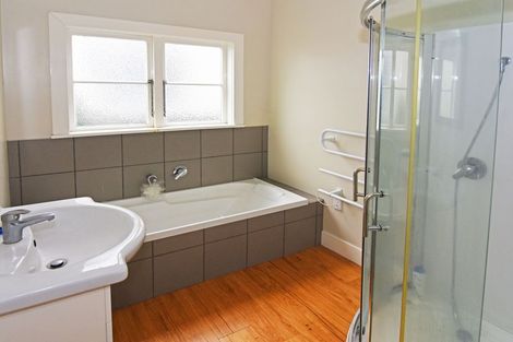 Photo of property in 107 Lincoln Road, Masterton, 5810