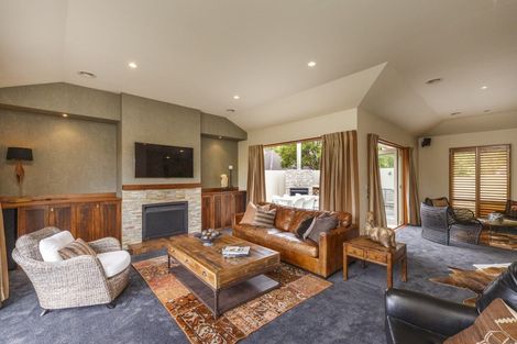 Photo of property in 17a Montgomery Terrace, Hokowhitu, Palmerston North, 4410