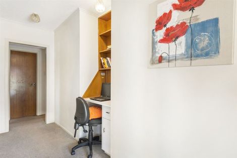 Photo of property in 115 Sunset Road, Totara Vale, Auckland, 0632