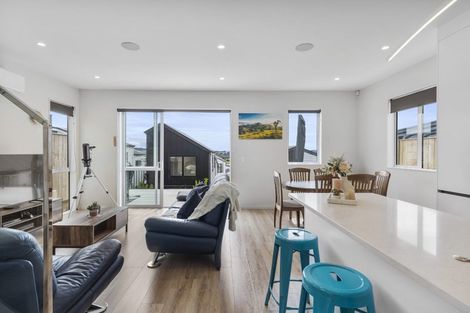 Photo of property in 48 Kea Road, Silverdale, 0932