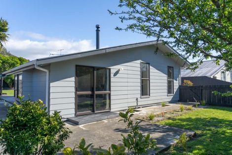 Photo of property in 107 Watt Street, Featherston, 5710