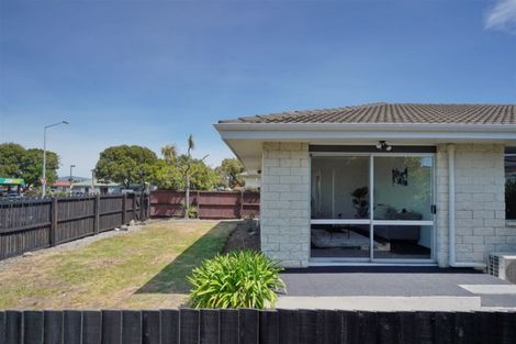 Photo of property in 1/3 Chadbury Street, Parklands, Christchurch, 8083