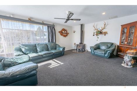 Photo of property in 1 Regent Street, Waimate, 7924