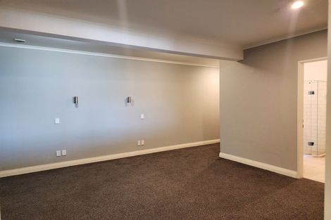 Photo of property in 20 Cameron Street, Kaiwharawhara, Wellington, 6035