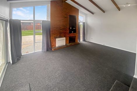 Photo of property in 28 Cottonwood Street, Parklands, Christchurch, 8083