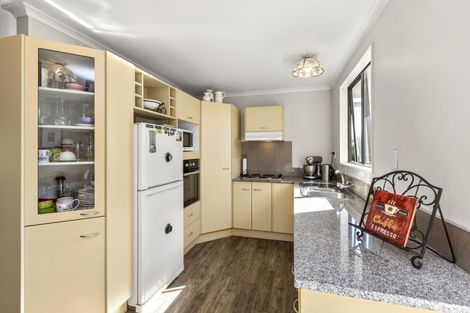 Photo of property in 41 Hibiscus Avenue, Hamilton Lake, Hamilton, 3204